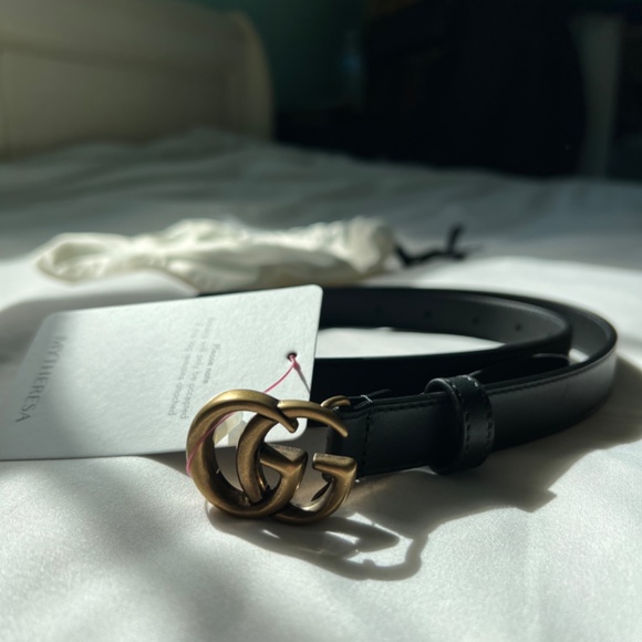 Gucci Leather Belt With Double G buckle - Thin main image 5